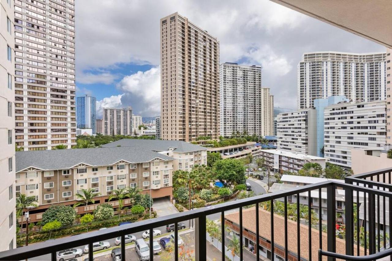 ホノルル Incredible Location Free Parking In Waikikiヴィラ エクステリア 写真